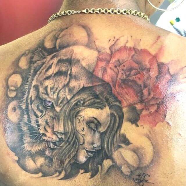 Tatouage sur Peau Noire & Mate ce qu’il faut savoir IN